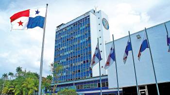 El pleno de la Asamblea está en receso.