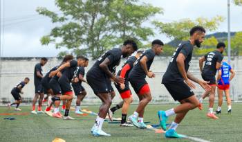 El equipo de la selección de Panamá durante un entrenamiento.