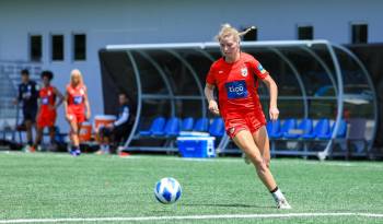 Riley Tanner durante un entrenamiento con la Selección Femenina de Fútbol.