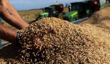 Según el ministro Rodolfo Linares, los pequeños productores son su prioridad.