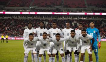 El equipo panameño en su último amistoso contra Canadá.