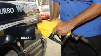 En Panamá la SNE actualiza cada 14 días los precios de los combustibles.