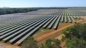 Un nuevo parque solar comienza a producir 40 MW en el occidente de Panamá