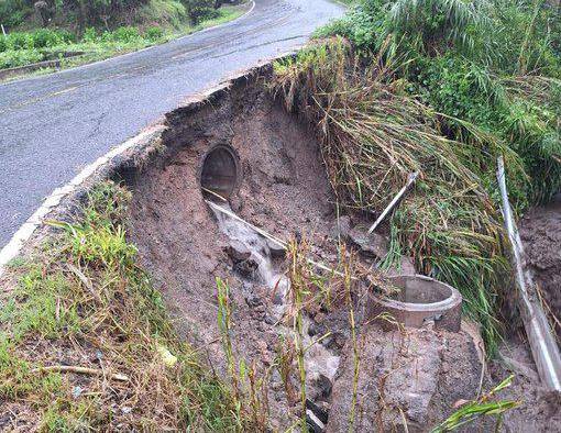 Deslizamientos de tierras por las fuertes lluvias.