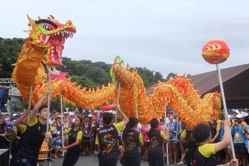 Las carreras Botes de Dragón es considerada como una milenaria competencia oriental de los amantes del remo.