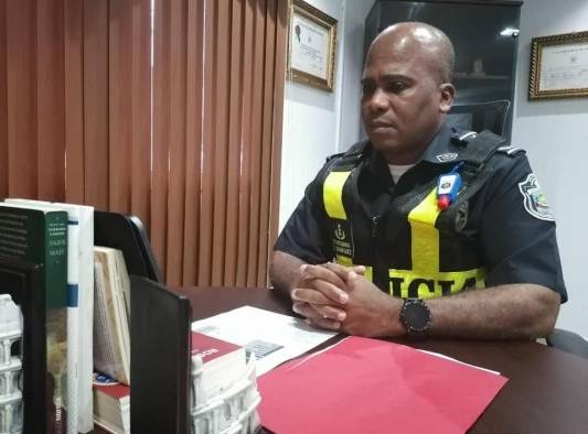 Comisionado Simón Henríquez asume como subdirector de la Policía Nacional