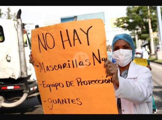 Ciudadanos vuelven a las calles por falta de insumos médicos y bonos del gobierno