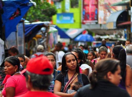 La estrategia del Gobierno Nacional para acelerar la consecución de los ODS se enfoca en el fortalecimiento de la responsabilidad social y de los derechos humanos,.