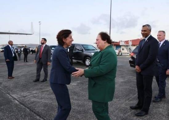Raimondo fue recibida este miércoles en la tarde por la embajadora estadounidense en Panamá, Mari Carmen Aponte.