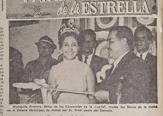 Imagen publicada el domingo 25 de febrero de 1968, en La Estrella de Panamá, de cuando Blanquita Clemente recibió la llave de la ciudad.