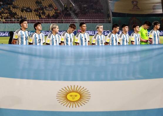 El once inicial de Argentina contra Mali.