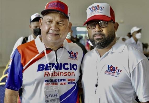 El diputado Benicio Robinson y Benicio Robinson Jr., electo como presidente del CDN en Bocas del Toro.