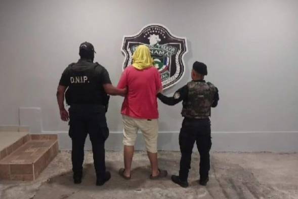 Policía Nacional aprehende en San Miguelito a hombre vinculado a una red internacional, mantenía en sus equipos más de 1,000 imágenes y videos de abuso sexual infantil.