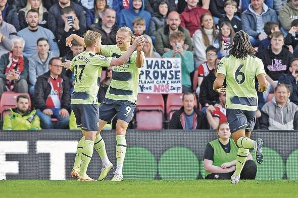 Erling Haaland celebra uno de sus goles con el Manchester City.