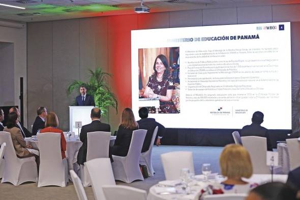 Marvin Castillo durante la presentación.