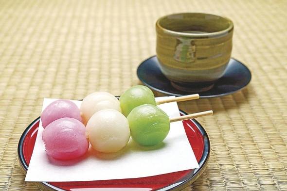 Botchan dango, pastelito de harina de arroz glutinoso