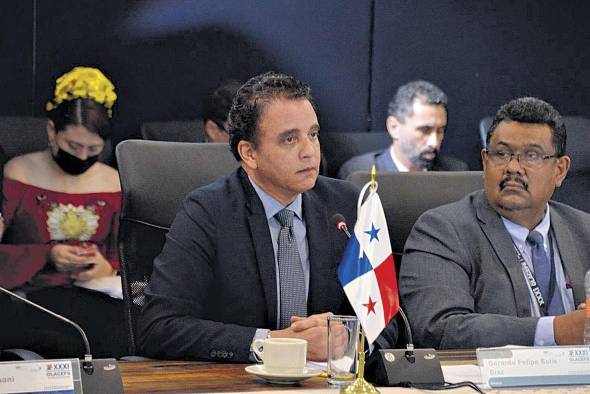 El contralor general de Panamá Gerardo Solís .