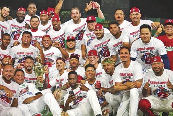 Los Federales de Chiriquí se coronaron por primera vez en el béisbol profesional istmeño.