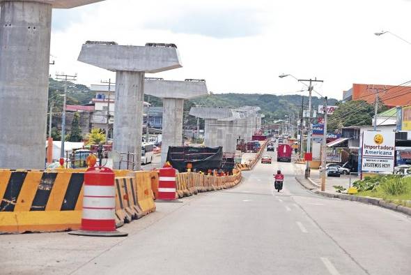 La Línea 3 del Metro de Panamá consiste en la construcción de un sistema monorriel de transporte urbano masivo.