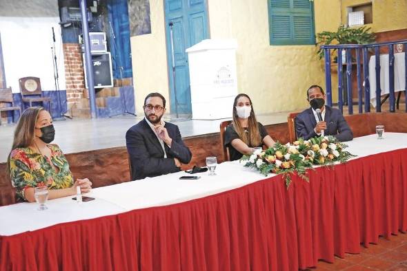 Presentación del plan de rescate de la plaza de Santa Ana.