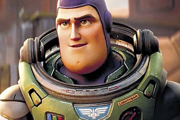 Debido a las malas críticas, Lightyear se convirtió en uno de los fracasos del año.