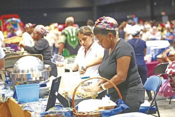 Culecos, reinas y comidas afroantillanas