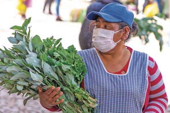 La mayoría de quienes practican la informalidad laboral son mujeres.