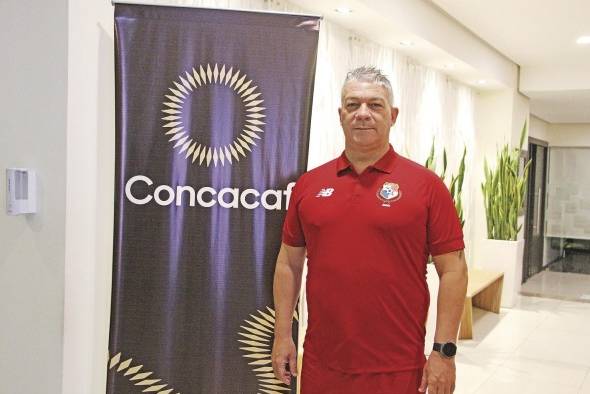 El técnico de la Selección Nacional de Futsal, José Botana, en las horas previas al partido frente a México.