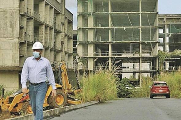 Construcción de la Ciudad de la Salud.