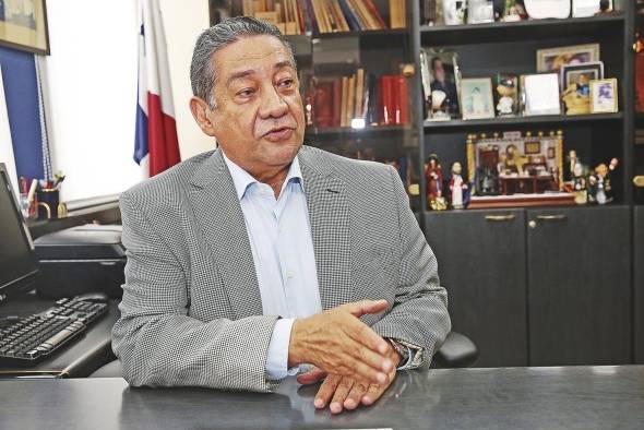 José Álvarez, abogado, presidente y representante legal del partido PAIS.