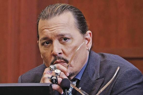 El actor Johnny Depp debe recibir $15 millones