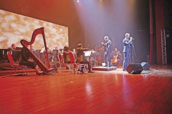 American Pops Orchestra con el solista Nic Roleau en el Teatro Balboa.