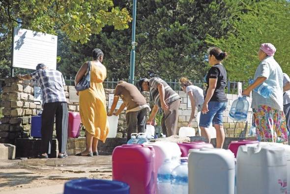 Entre 2017 y 2018 hubo titulares en los diarios del mundo sobre la escasez del agua en Ciudad del Cabo.