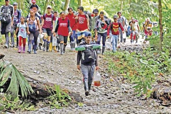 Tinoco destacó además que en Nicaragua a muchos migrantes 'les cobran un monto por transitar'.