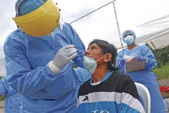 El exponencial descenso de nuevos casos y muertes demuestra un buen manejo de la situación sanitaria del país.