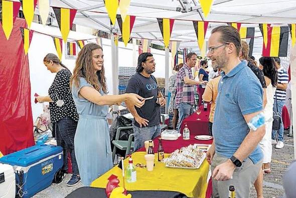 Diferentes embajadas han brindado apoyo a la Alianza Francesa y otras organizaciones para las actividades.