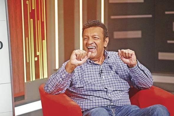 Osvaldo Ayala: ”No me imagino estar un día sin el acordeón en el pecho”