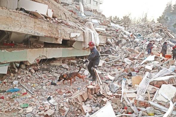 El reciente terremoto en Turquia ha dejado miles de muertos y heridos.