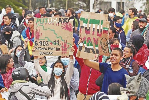 En las protestas hubo 83 personas muertas. Al menos 44 presuntamente por la fuerza pública.