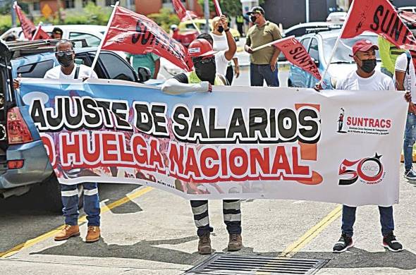 Los trabajadores de la construcción acudieron al Ministerio de Trabajo.