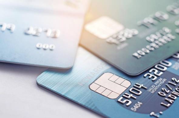 Las tarjetas de crédito son uno de los productos más comunes en los compromisos crediticios en Panamá.