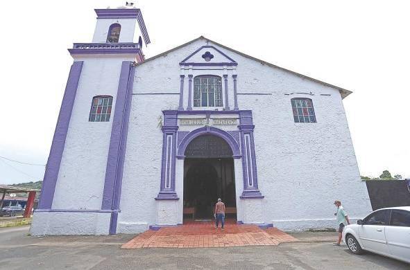 La iglesia San Felipe de Portobelo alberga al Cristo Negro y fue declarada Monumento Histórico Nacional mediante la Ley 56 de 1928.