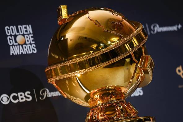 Vista de una estatuilla durante las nominaciones para los Globos de Oro en Beverly Hills, California.