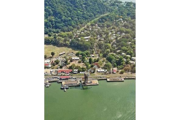 El Canal y la ciudad de Panamá, a vuelo de pájaro