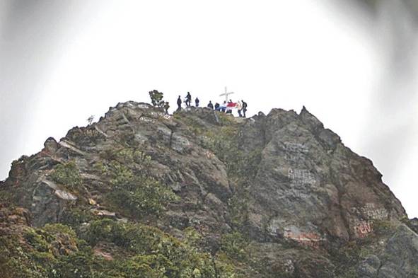 Para llegar a la cima, el visitante puede realizar un recorrido guiado.