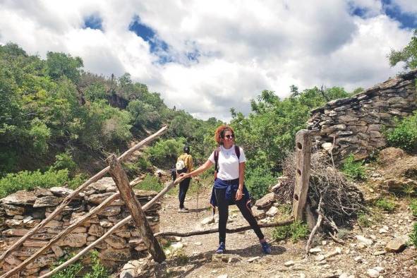 Las caminatas también son parte de las aventuras.