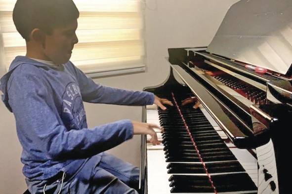 David, el pequeño gran pianista