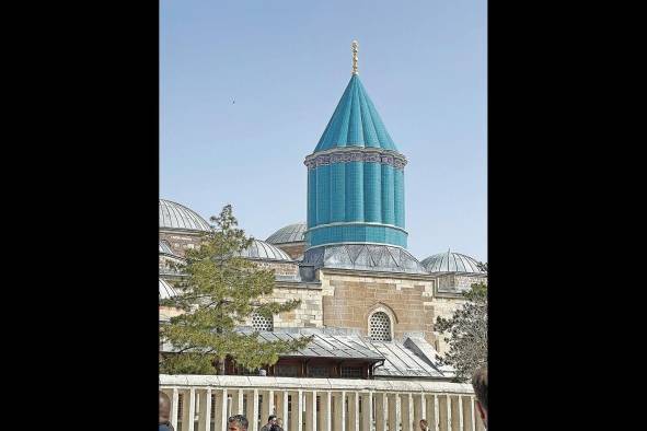 Minarete de la tumba de Mevlana