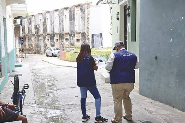 Tres fiscales electorales efectúan la inspección en San Felipe.