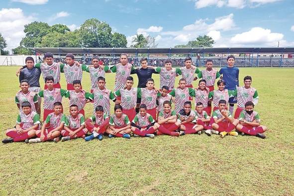 La academia de fútbol cuenta con varias categorías juveniles masculinas y tiene en desarrollo un proyecto con el fútbol femenino.